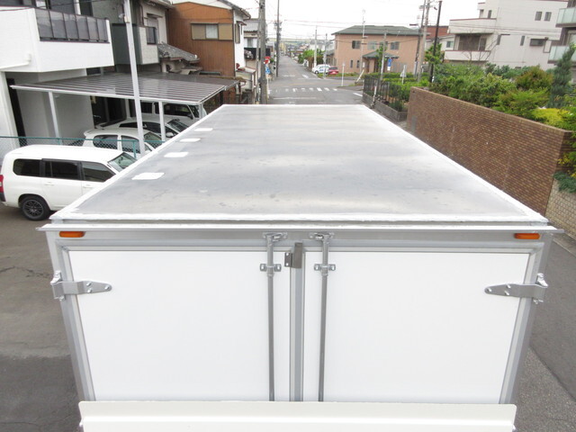 三菱ふそうキャンターアルミバン小型（2t・3t）[写真39]