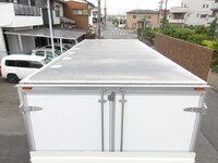 三菱ふそうキャンターアルミバン小型（2t・3t）[写真40]