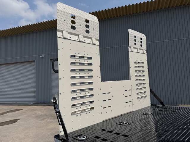 三菱ふそうキャンターセーフティローダー小型（2t・3t）[写真10]