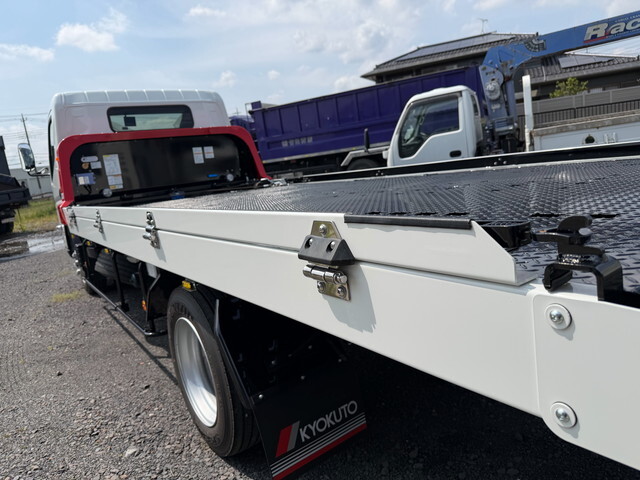 三菱ふそうキャンターセーフティローダー小型（2t・3t）[写真11]