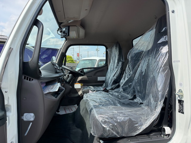 三菱ふそうキャンターセーフティローダー小型（2t・3t）[写真23]