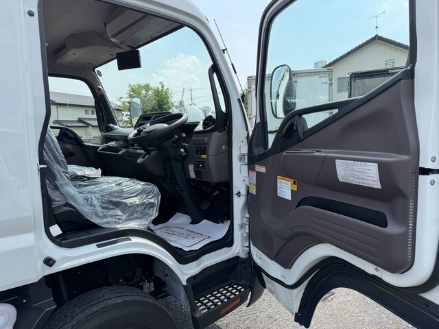 三菱ふそうキャンターセーフティローダー小型（2t・3t）[写真26]