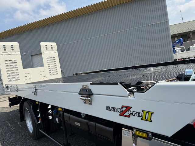 三菱ふそうキャンターセーフティローダー小型（2t・3t）[写真09]