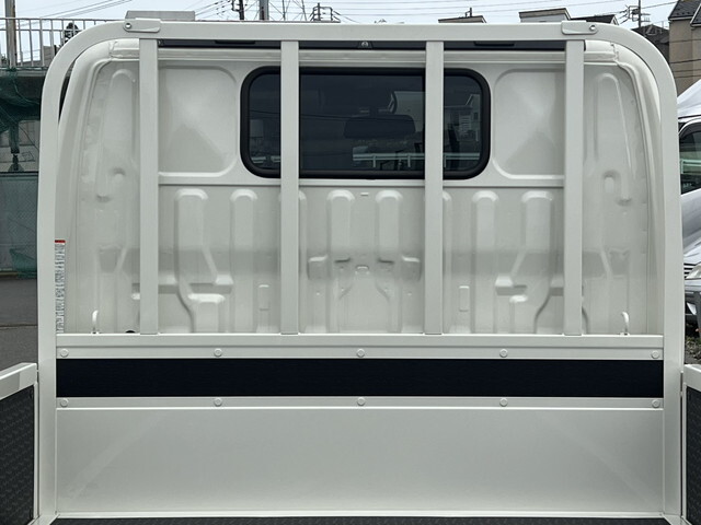 トヨタトヨエース平ボディ小型（2t・3t）[写真13]