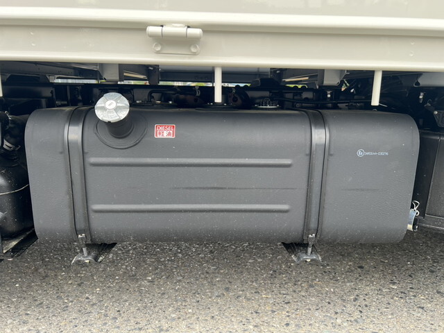 トヨタトヨエース平ボディ小型（2t・3t）[写真16]