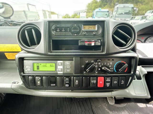 トヨタトヨエース冷凍車（冷蔵車）小型（2t・3t）[写真36]