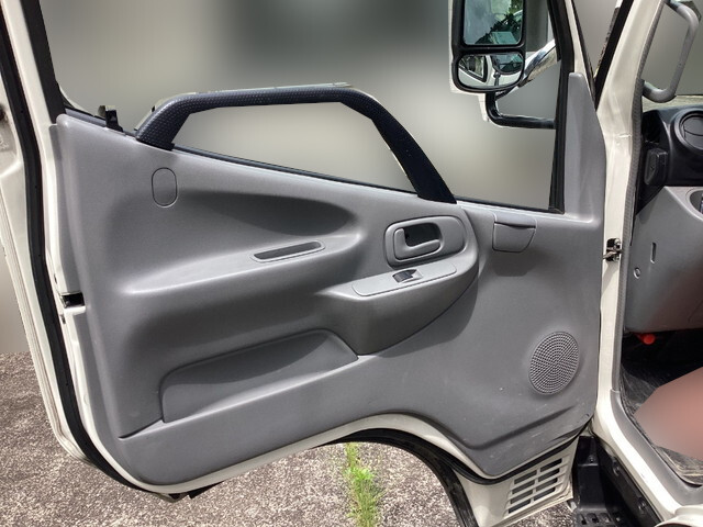 日野デュトロ平ボディ小型（2t・3t）[写真16]