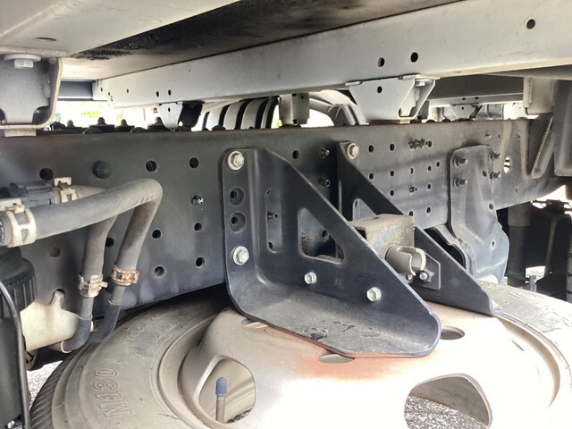 日野デュトロ平ボディ小型（2t・3t）[写真08]