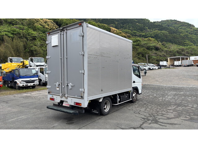 三菱ふそうキャンターアルミバン小型（2t・3t）[写真02]