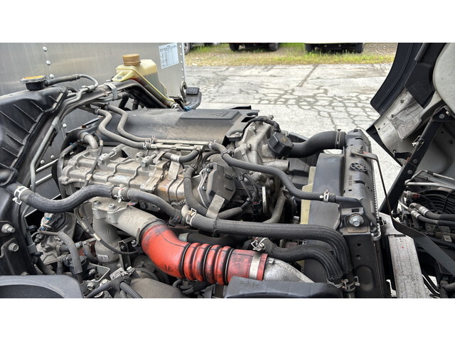 三菱ふそうキャンターアルミバン小型（2t・3t）[写真24]