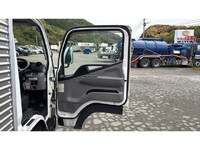 三菱ふそうキャンターアルミバン小型（2t・3t）[写真28]