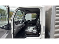 三菱ふそうキャンターアルミバン小型（2t・3t）[写真29]