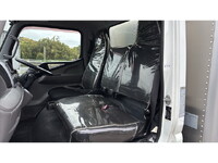 三菱ふそうキャンターアルミバン小型（2t・3t）[写真31]