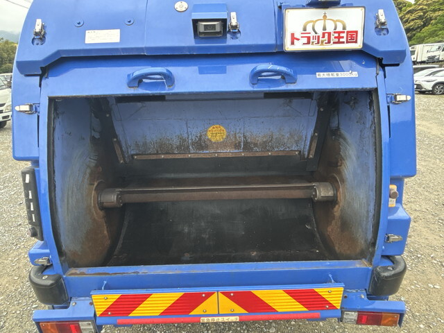 いすゞエルフパッカー車（塵芥車）小型（2t・3t）[写真13]