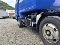 いすゞエルフパッカー車（塵芥車）小型（2t・3t）[写真24]