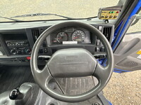 いすゞエルフパッカー車（塵芥車）小型（2t・3t）[写真38]