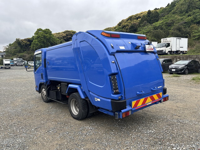 いすゞエルフパッカー車（塵芥車）小型（2t・3t）[写真04]