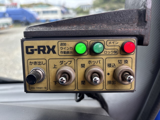 いすゞエルフパッカー車（塵芥車）小型（2t・3t）[写真40]