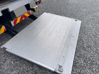 三菱ふそうキャンター冷凍車（冷蔵車）小型（2t・3t）[写真05]