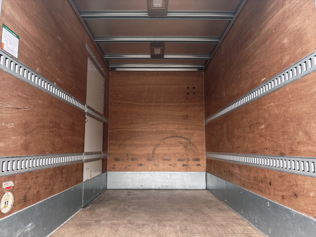 日野デュトロアルミバン小型（2t・3t）[写真14]