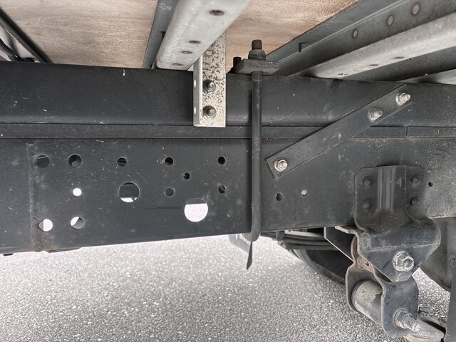 日野デュトロアルミバン小型（2t・3t）[写真22]