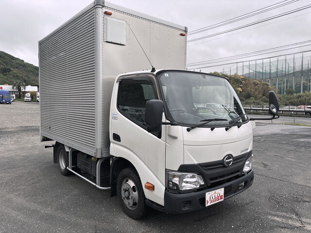 日野デュトロアルミバン小型（2t・3t）[写真03]