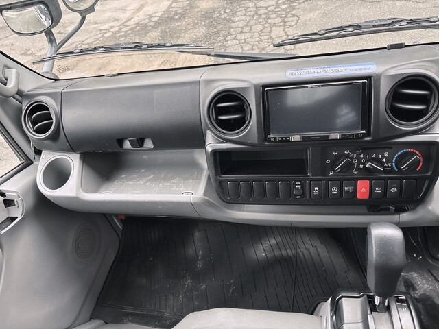 日野デュトロアルミバン小型（2t・3t）[写真32]