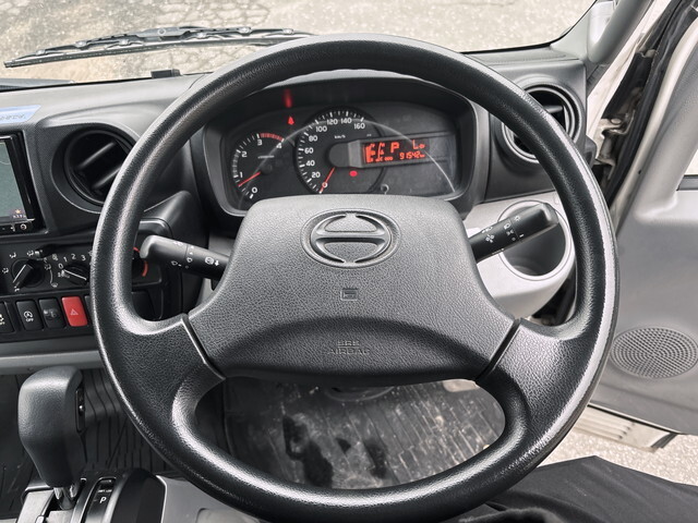 日野デュトロアルミバン小型（2t・3t）[写真36]