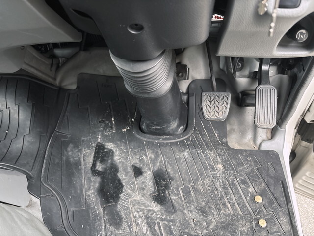 日野デュトロアルミバン小型（2t・3t）[写真39]