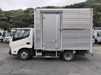 日野デュトロアルミバン小型（2t・3t）[写真06]