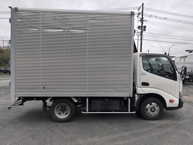 日野デュトロアルミバン小型（2t・3t）[写真07]