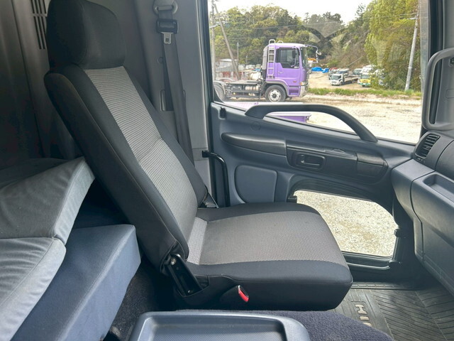 日野プロフィアセルフローダー大型（10t）[写真17]