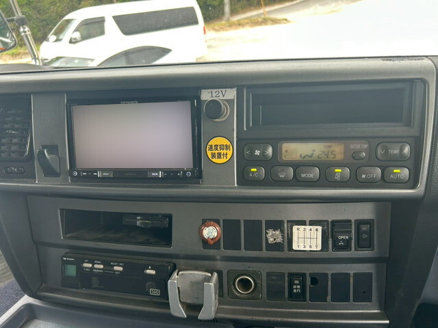 日野プロフィアセルフローダー大型（10t）[写真18]