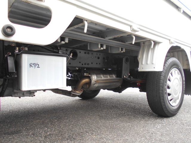 マツダボンゴ平ボディ小型（2t・3t）[写真17]