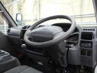 マツダボンゴ平ボディ小型（2t・3t）[写真25]