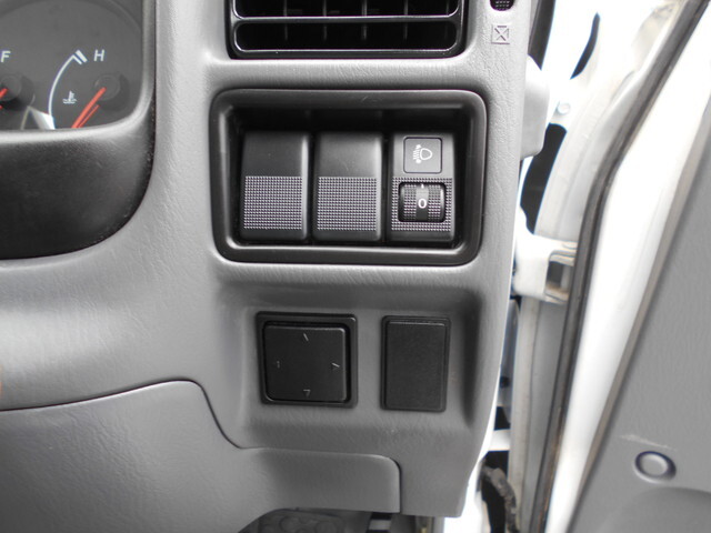 マツダボンゴ平ボディ小型（2t・3t）[写真31]