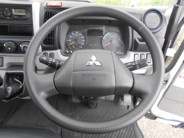 三菱ふそうキャンターダンプ小型（2t・3t）[写真31]