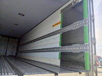 UDトラックスクオン冷凍車（冷蔵車）大型（10t）[写真13]