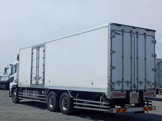 UDトラックスクオン冷凍車（冷蔵車）大型（10t）[写真02]
