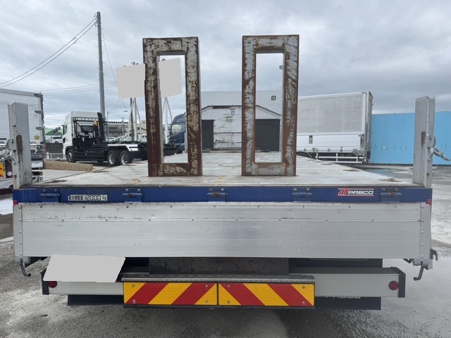 三菱ふそうファイター平ボディ増トン（6t・8t）[写真10]