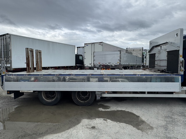 三菱ふそうファイター平ボディ増トン（6t・8t）[写真15]