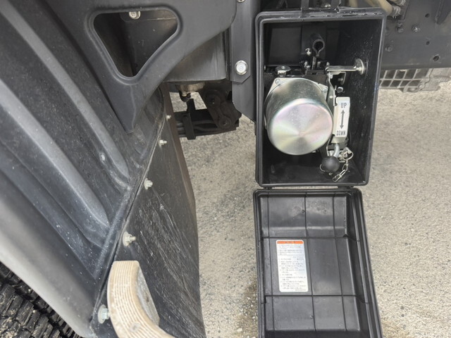 三菱ふそうファイター平ボディ増トン（6t・8t）[写真21]