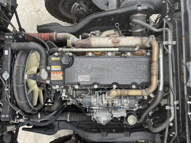 三菱ふそうファイター平ボディ増トン（6t・8t）[写真24]