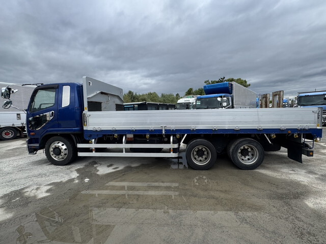 三菱ふそうファイター平ボディ増トン（6t・8t）[写真05]