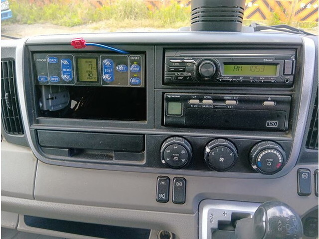 三菱ふそうキャンター冷凍車（冷蔵車）小型（2t・3t）[写真34]