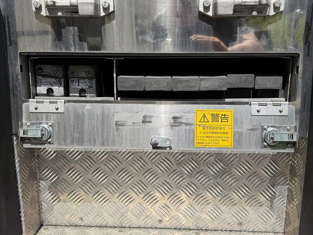 日野レンジャー冷凍車（冷蔵車）増トン（6t・8t）[写真20]