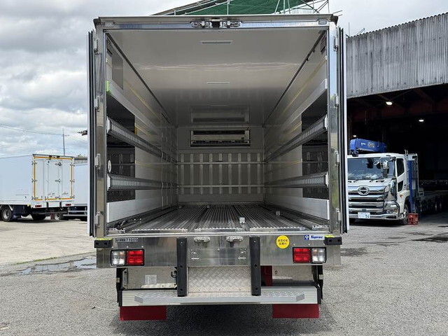 日野レンジャー冷凍車（冷蔵車）増トン（6t・8t）[写真09]