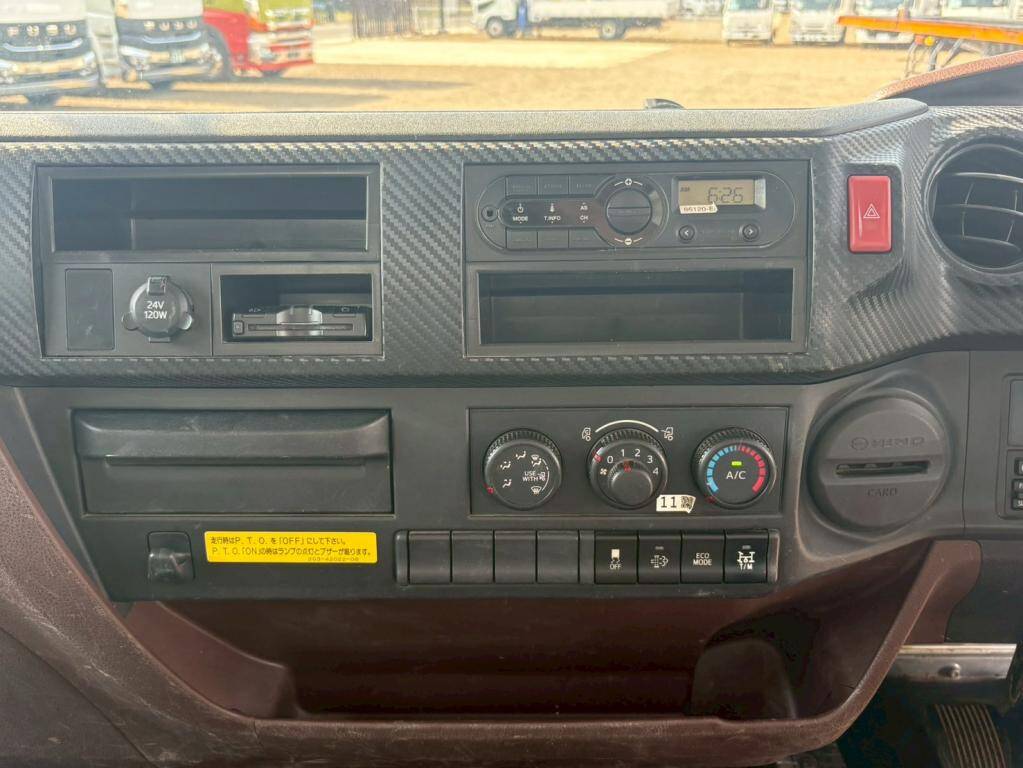 日野レンジャーダンプ中型（4t）[写真22]