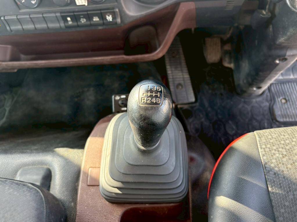 日野レンジャーダンプ中型（4t）[写真23]