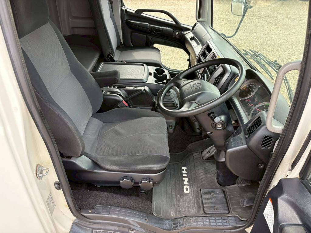 日野レンジャーアルミウイング増トン（6t・8t）[写真21]